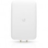 Antena Ubiquiti Uma-D 15Dbi 2.4/2.5/5.1/5.9 Exterior / Interior